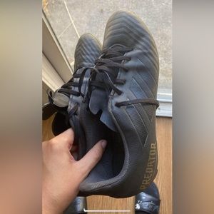 men soccer cleats size 8